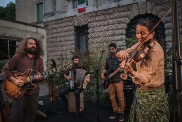 Festival Biblico 2024 sede di Vicenza Ajde Zora balkan gipsy music foto di Nicola Zolin10